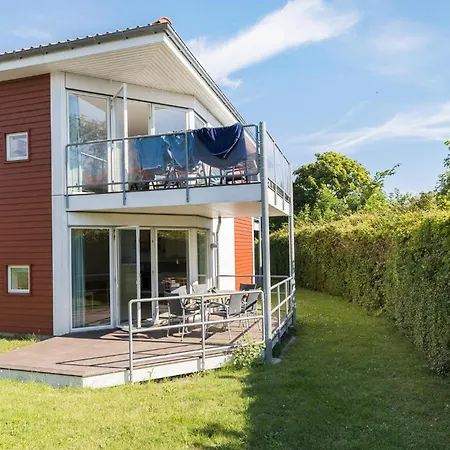 Sopark Lejl, 49 *